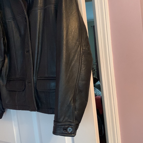 Oversized heavy black leather jacket - Picture 4 of 9